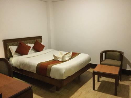 Hotel Trekkers Home