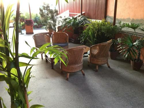 Hotel Trekkers Home