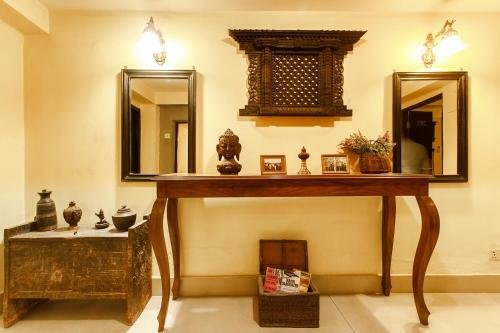Hotel Ambassador Garden Home