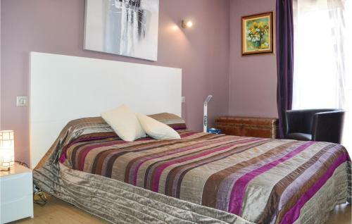 Three-bedroom Holiday Home In Sta Maria Poggio