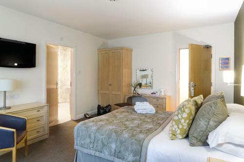 Burntwood Court Hotel