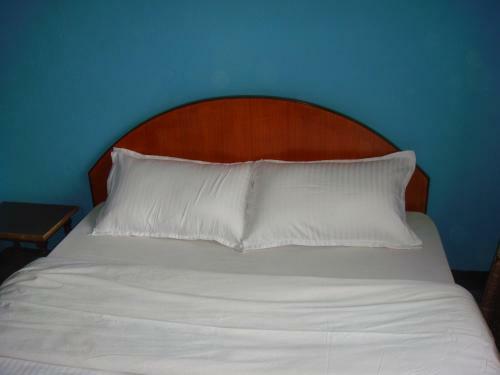 Hostal Holyland Guest House