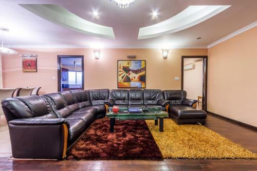 Retreat Serviced Apartment
