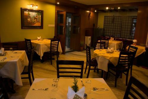 Hotel Rama Inn Boutique Home