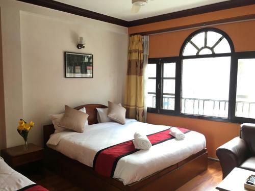 Bed & Breakfast Hotel Holy Lodge