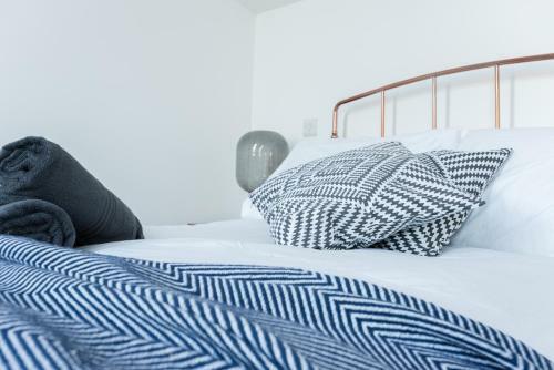 Apartamentos The Cliffside Loft - Distinctly Modern 3 Bdr Riverside Home