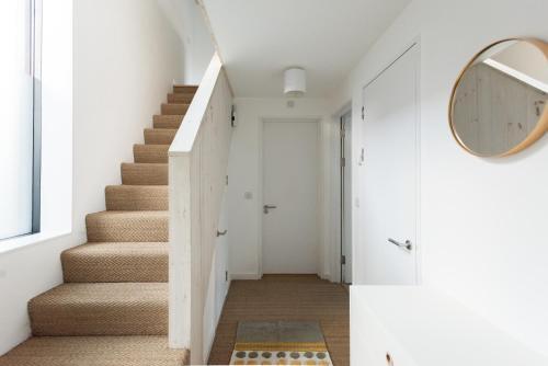 Apartamentos The Cliffside Loft - Distinctly Modern 3 Bdr Riverside Home