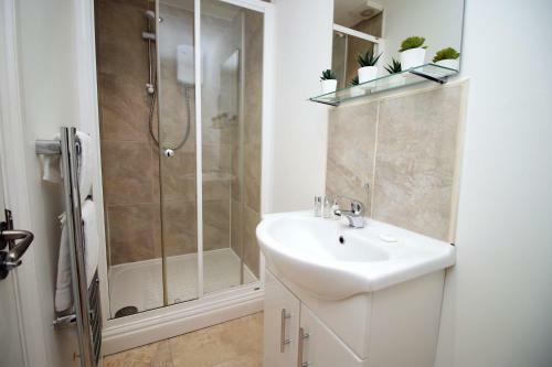 Batheaston House Apartment 1 By Staybc With Private Parking