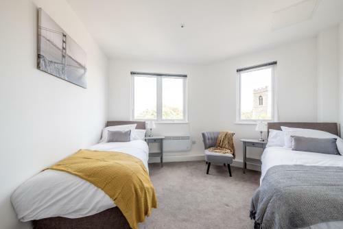 Large Contractor Apartment - Bedford Town Centre By Comfy Workers