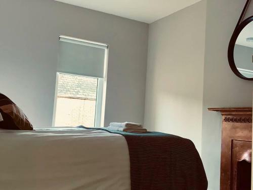 Ebor. *cosy*homli*parking*wifi*smart