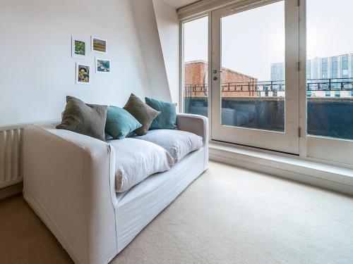 Apartamento Stunning 2br Penthouse Loft In Cathedral Quarter