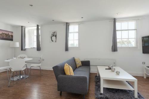 Bedford Town Centre 2 Bedroom Apartment