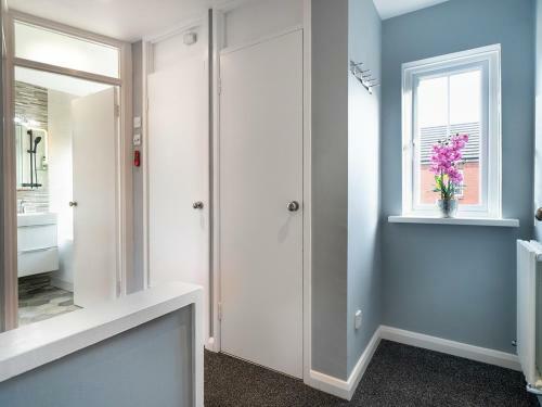Pass The Keys - 2br Luxury Apartment With Jacuzzi Bath