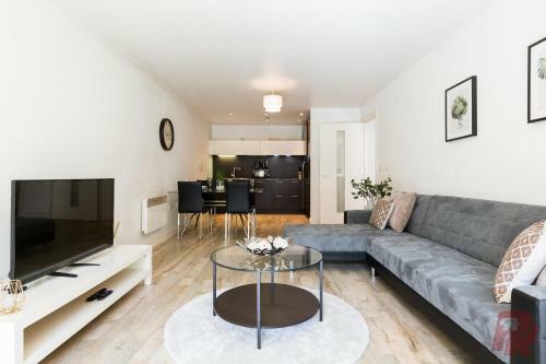 Birmingham Most Central Apartment With Free Secure Parking