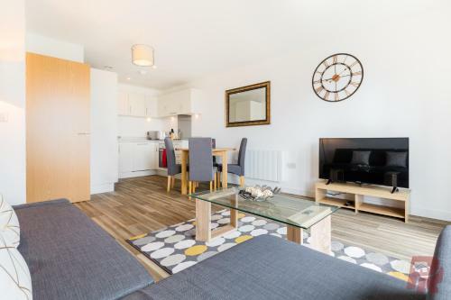 Luxury Birmingham City Apartments By O2 - Secure Gated Parking