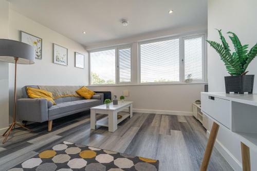 Moda Stays - The Interchange Serviced Apartments