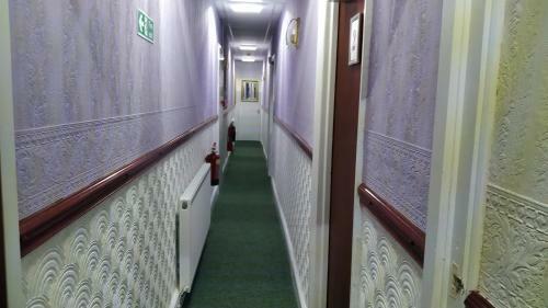 Hostal Selenite Guest House