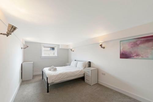 Stansted Airport / Bishop Stortford Apartments