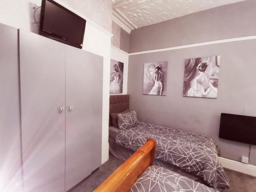 Immaculate 1-bed Apartment In Blackpool - Sleeps 5