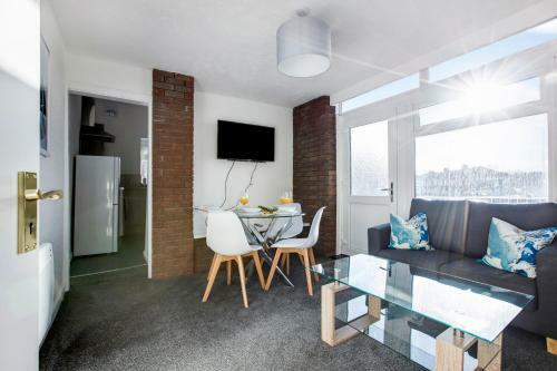 Staycation Apartments By Sasco
