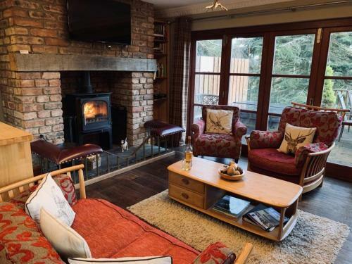 Red Squirrel Lodge