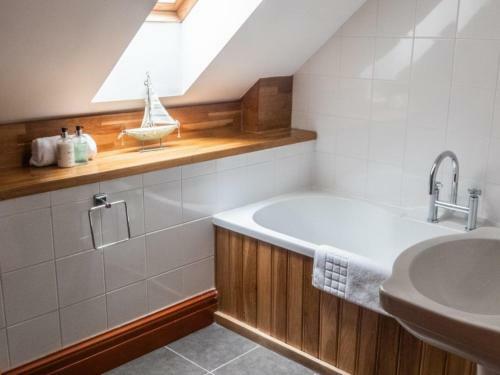 Red Squirrel Lodge