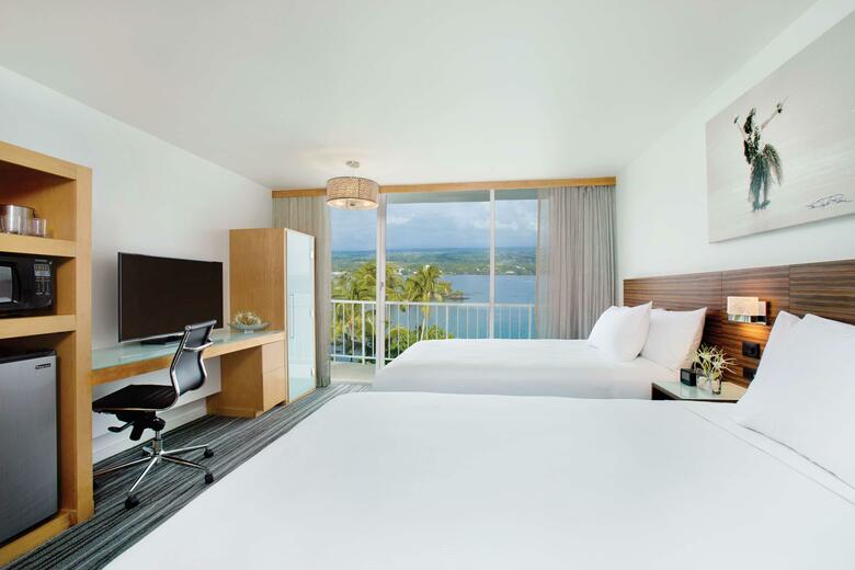 Hotel Naniloa Volcanoes Resort