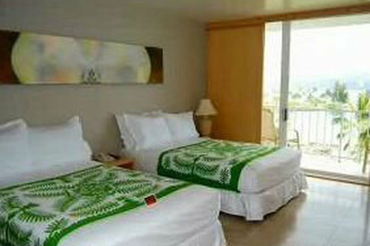 Hotel Naniloa Volcanoes Resort