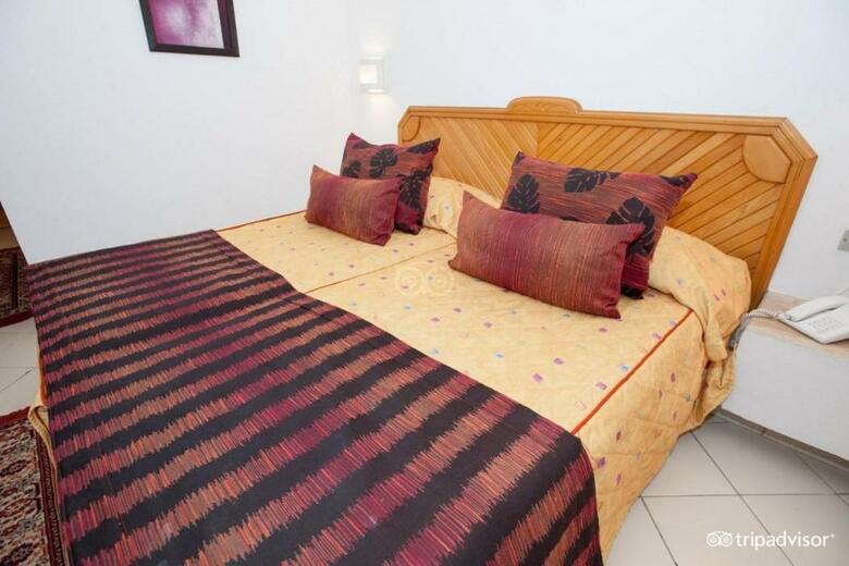 Hotel Golf Residence(.)