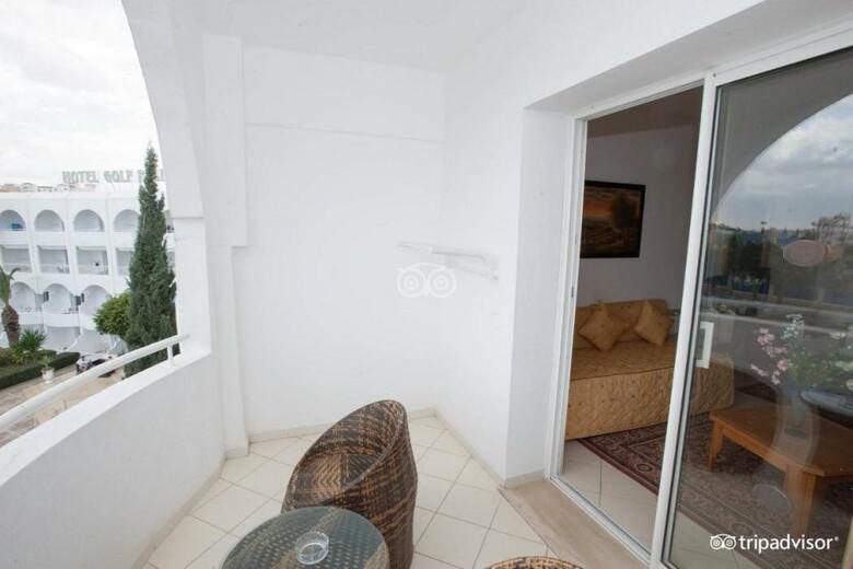 Hotel Golf Residence(.)