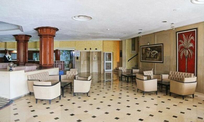 Hotel Golf Residence(.)