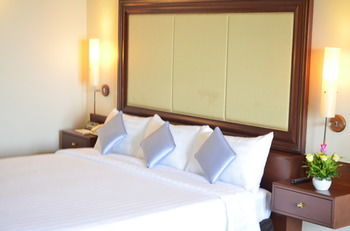 Hotel Cambodiana