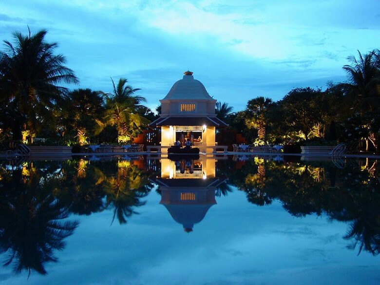 Raffles Grand Hotel D'angkor