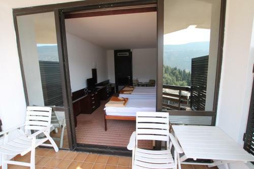 Hotel And Health Center Igalo