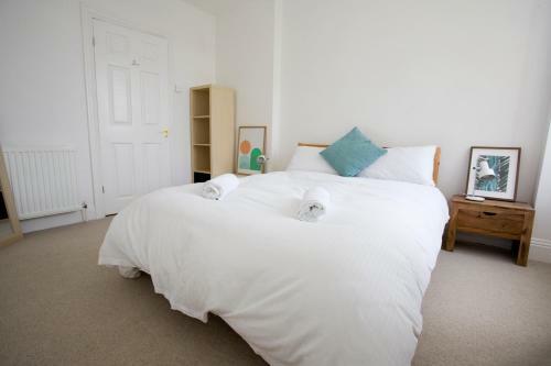 Wilton Apartment - 2 Bedroom - Great Location