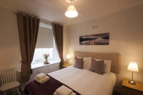 Allan Stream Apartment