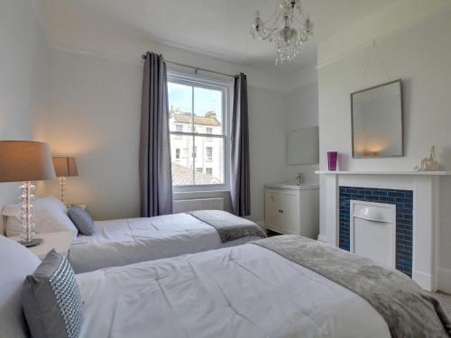 Luxurious Apartment Near Brighton Near Sea