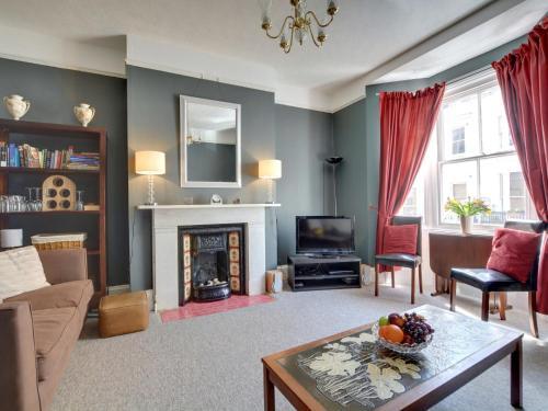 Luxurious Apartment Near Brighton Near Sea