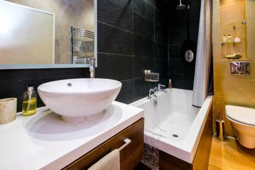 Apartamento Charming Balcony Flat Close To The Sea!
