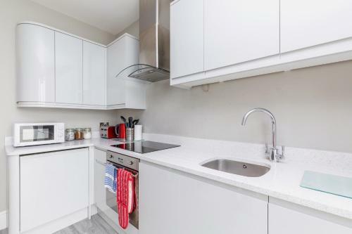 Direct Sea View 1 Bed Room Apartment