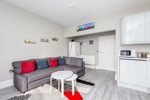 Direct Sea View 1 Bed Room Apartment