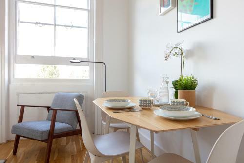 Stylish Central Brighton Apartment 500 M From Brighton Beach