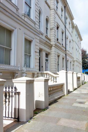 Stylish Central Brighton Apartment 500 M From Brighton Beach