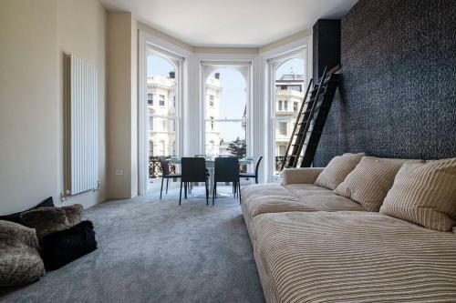 Apartamento Unique Pad By The Sea - Sleeps 6