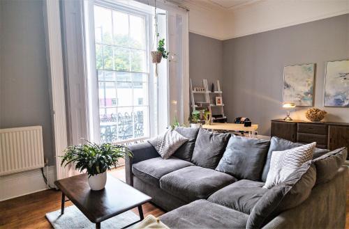 Clifton Oasis - Your Apartment