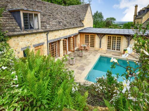 Coach House, Saintbury