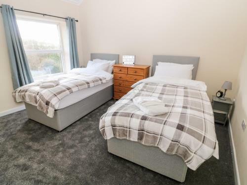 10 Smalldale Cottages