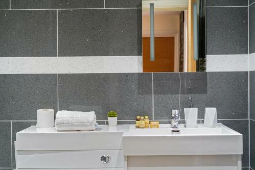 The Elm Serviced Apartments Camberley