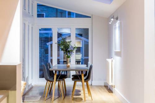 Apartamentos The Modern Classic - Contemporary & Elegant 3bdr Home