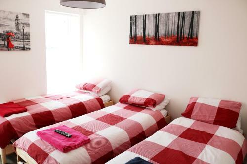 3 Fitzhamon Embankment Apartments